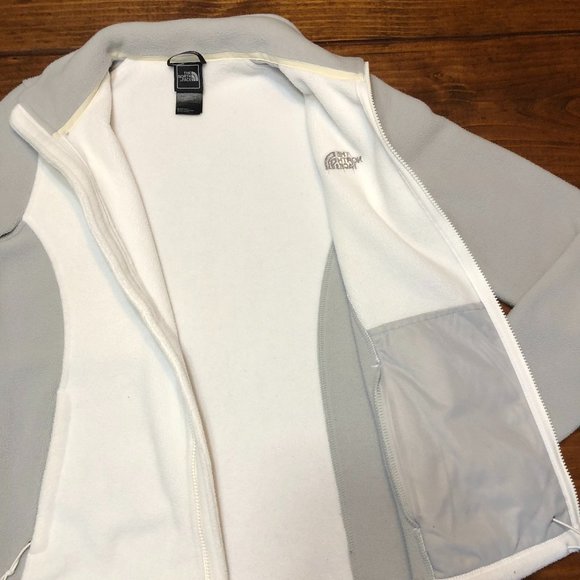North Face Women's Fleece Jacket - Full Zip, White & Gray - Picture 4 of 11